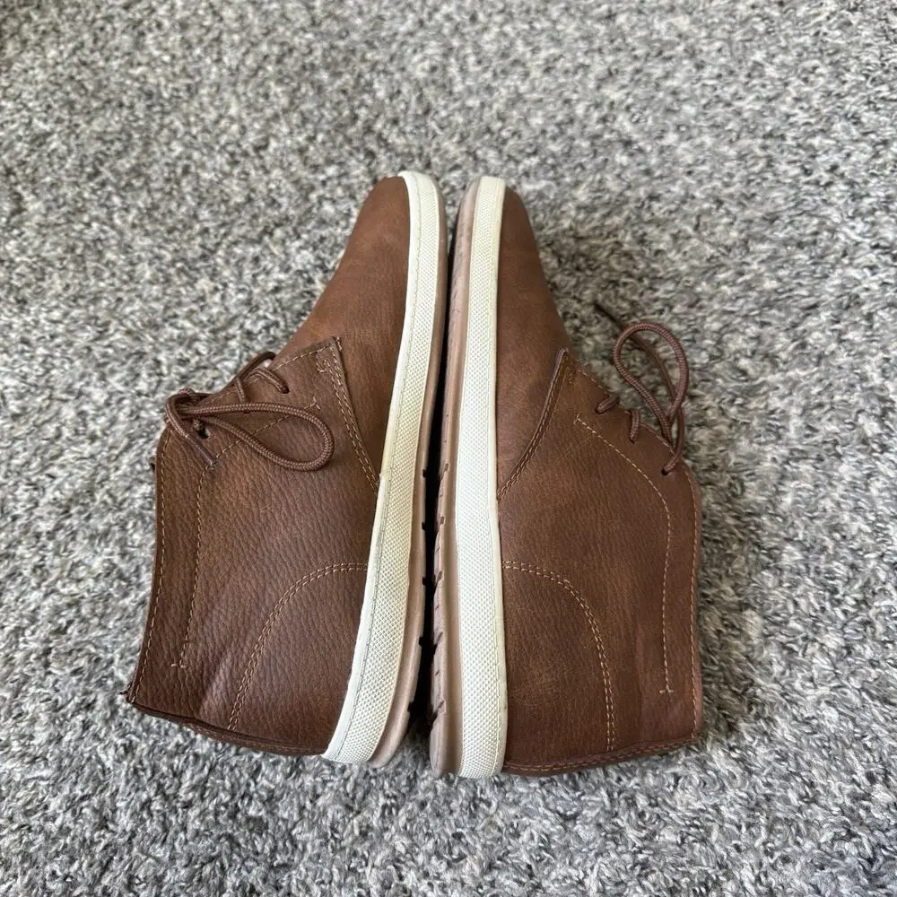 G.H. Bass Sonoma Mens Brown Mid Top Chukkas Boots Size 10 .5 Lace Up